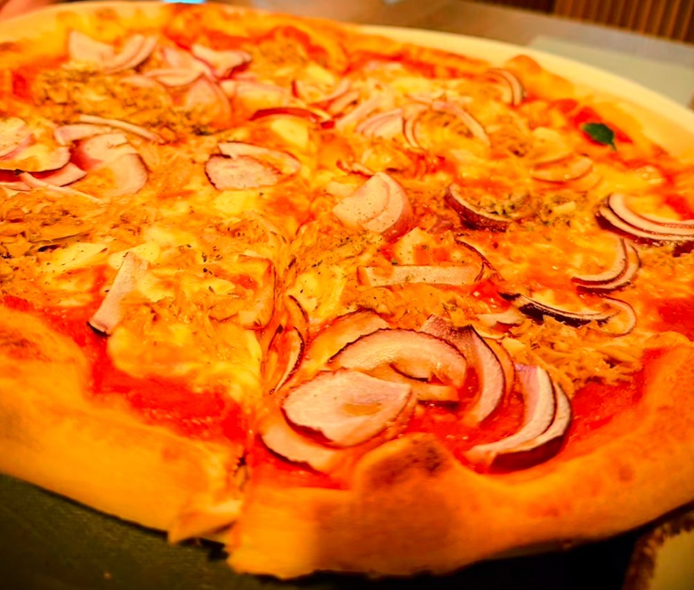 Pizza im Restaurant mit Terrasse Hildesheim